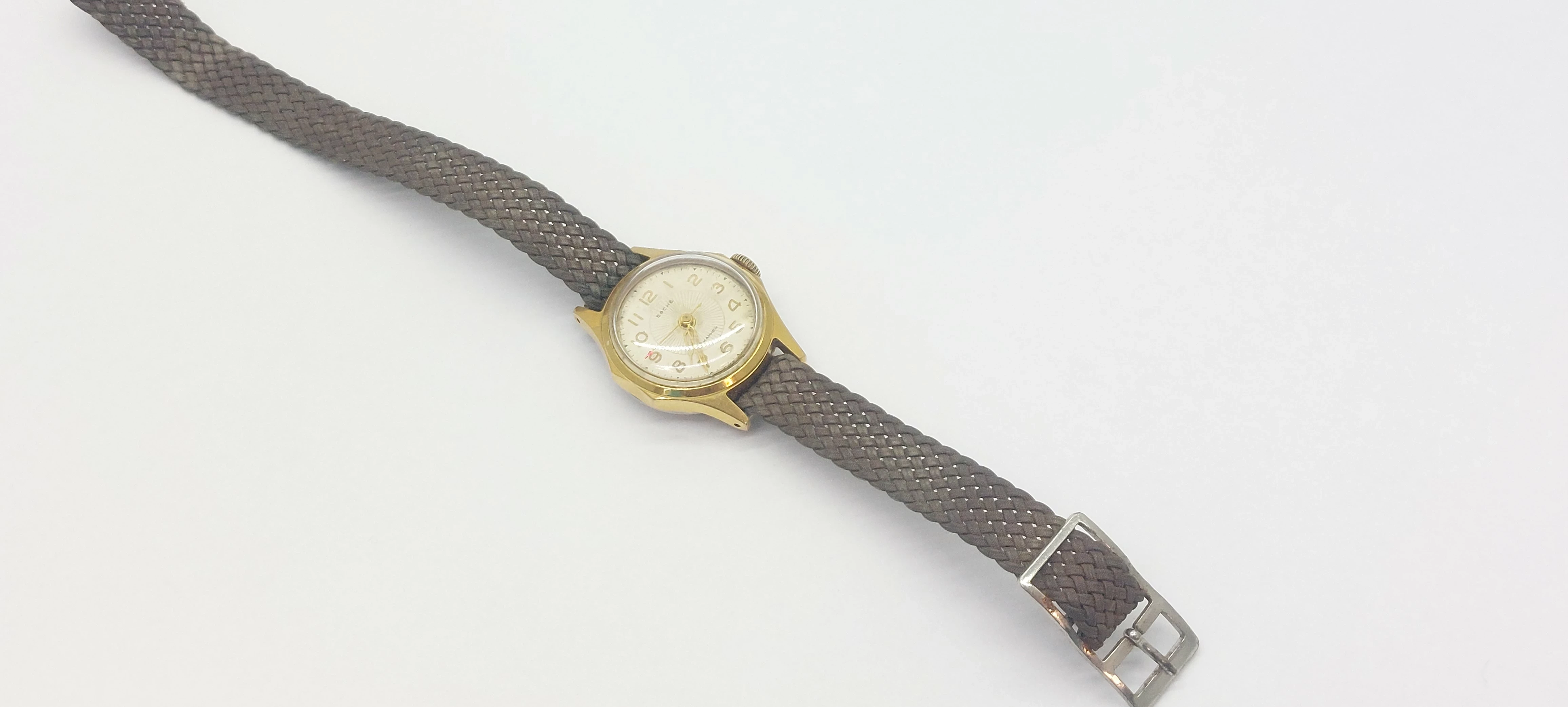 zegarek-wiesna-17-kamieni-funkcje-brak