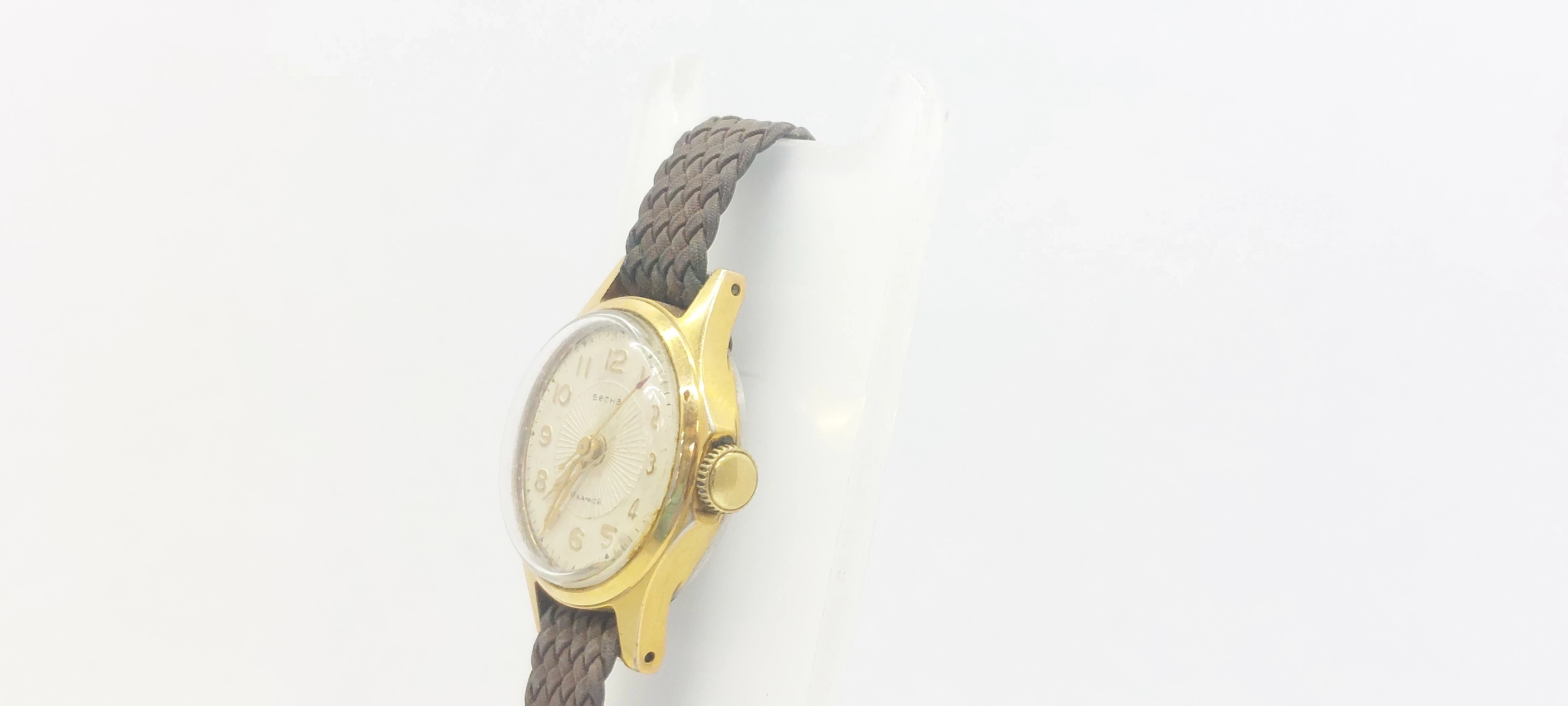 zegarek-wiesna-17-kamieni-rodzaj-analogowe