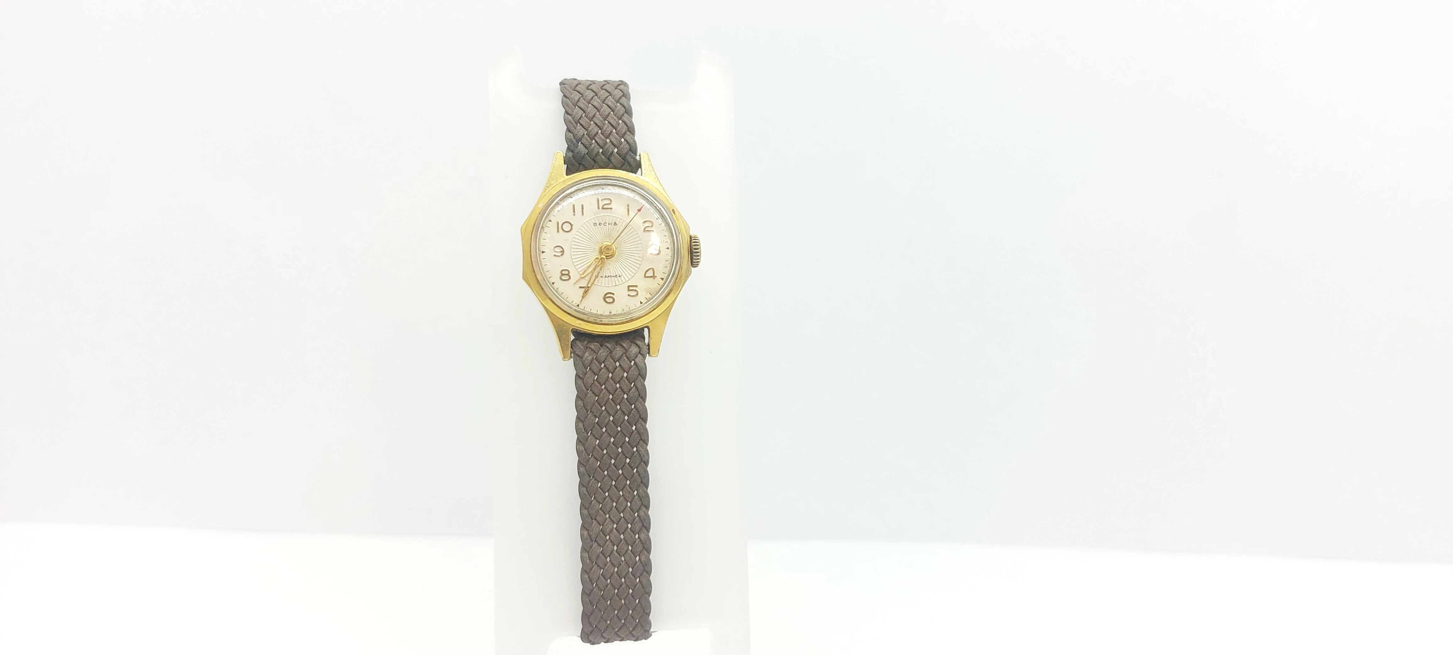 zegarek-wiesna-17-kamieni-stan-uzywany