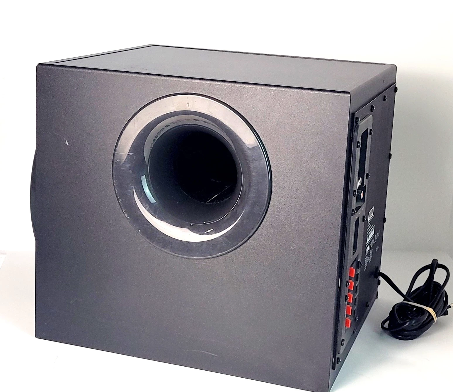 oryginalny-subwoofer-do-zestawu-logitech-z906-51-model-z906