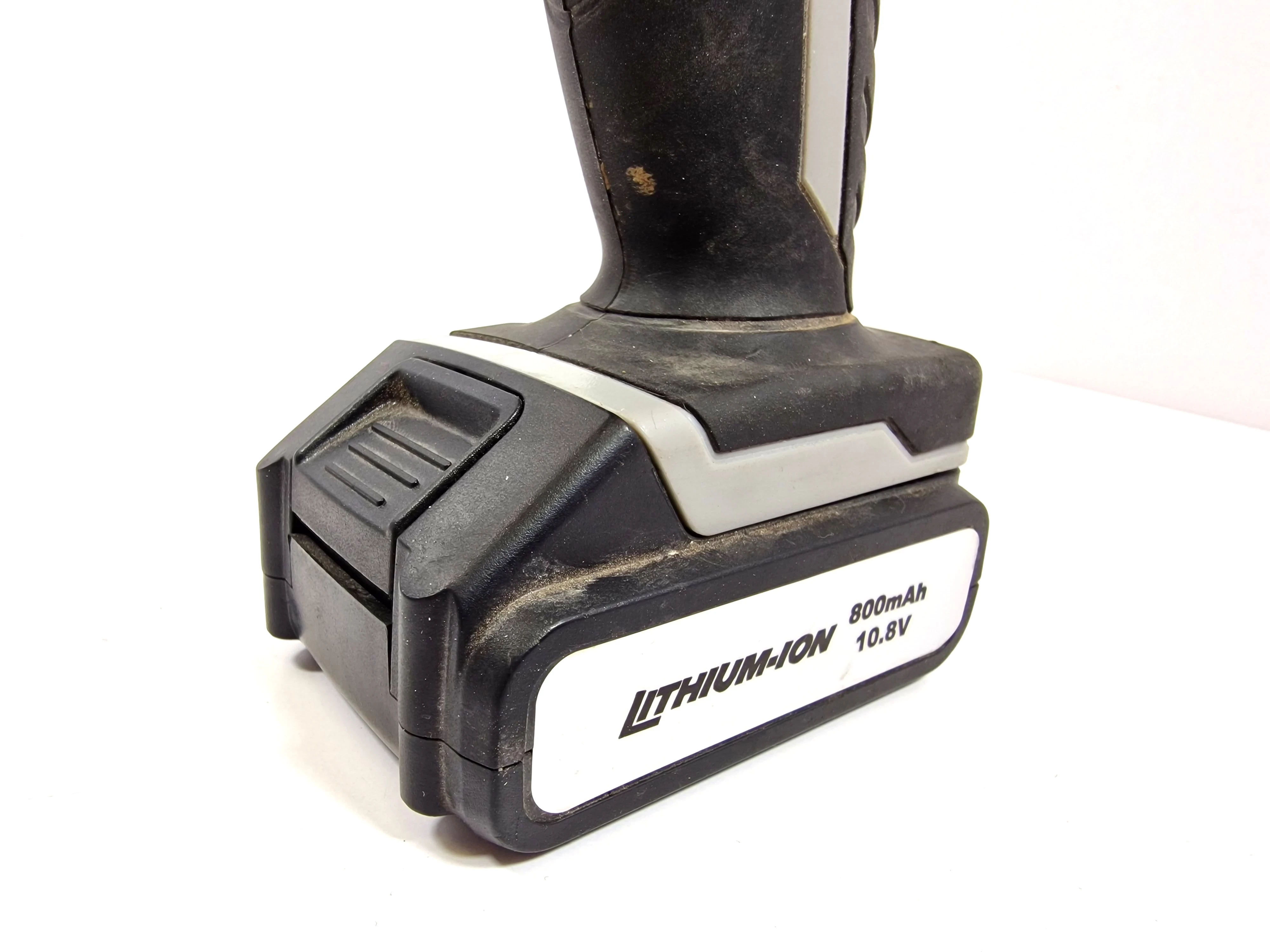 wkretarka-cmi-h-abs-108v-z-ladowarka-stan-uzywany