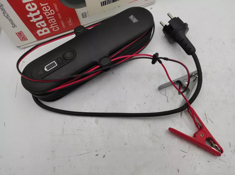 URZĄDZENIE ROZRUCHOWE DEFA SMARTCHARGE 8A 12V