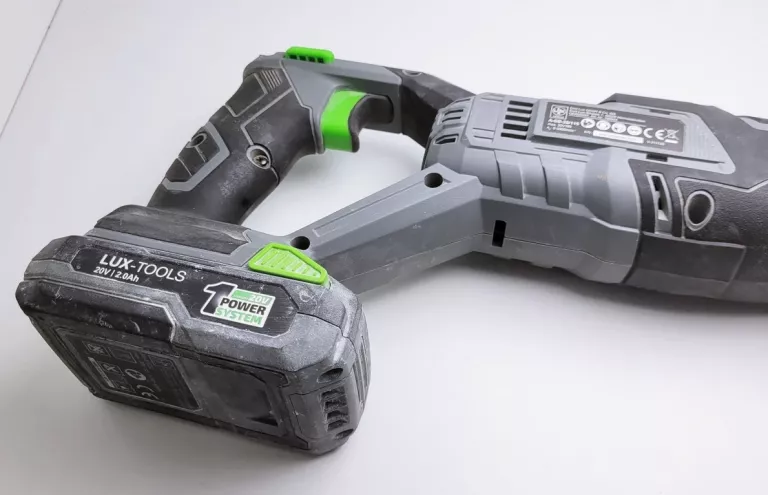 zestaw-akumulatorowych-elektronarzedzi-lux-tools-marka-lux-tools