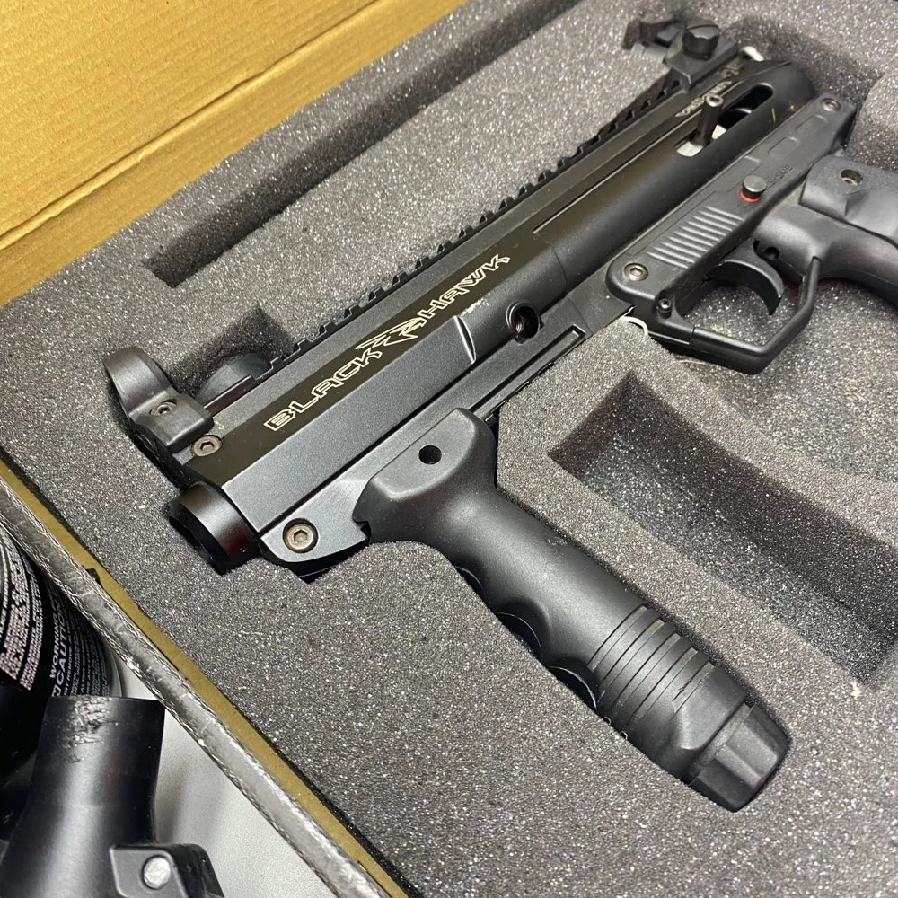 marker-paintballowy-black-hawk-valken-butla-model-blackhawk