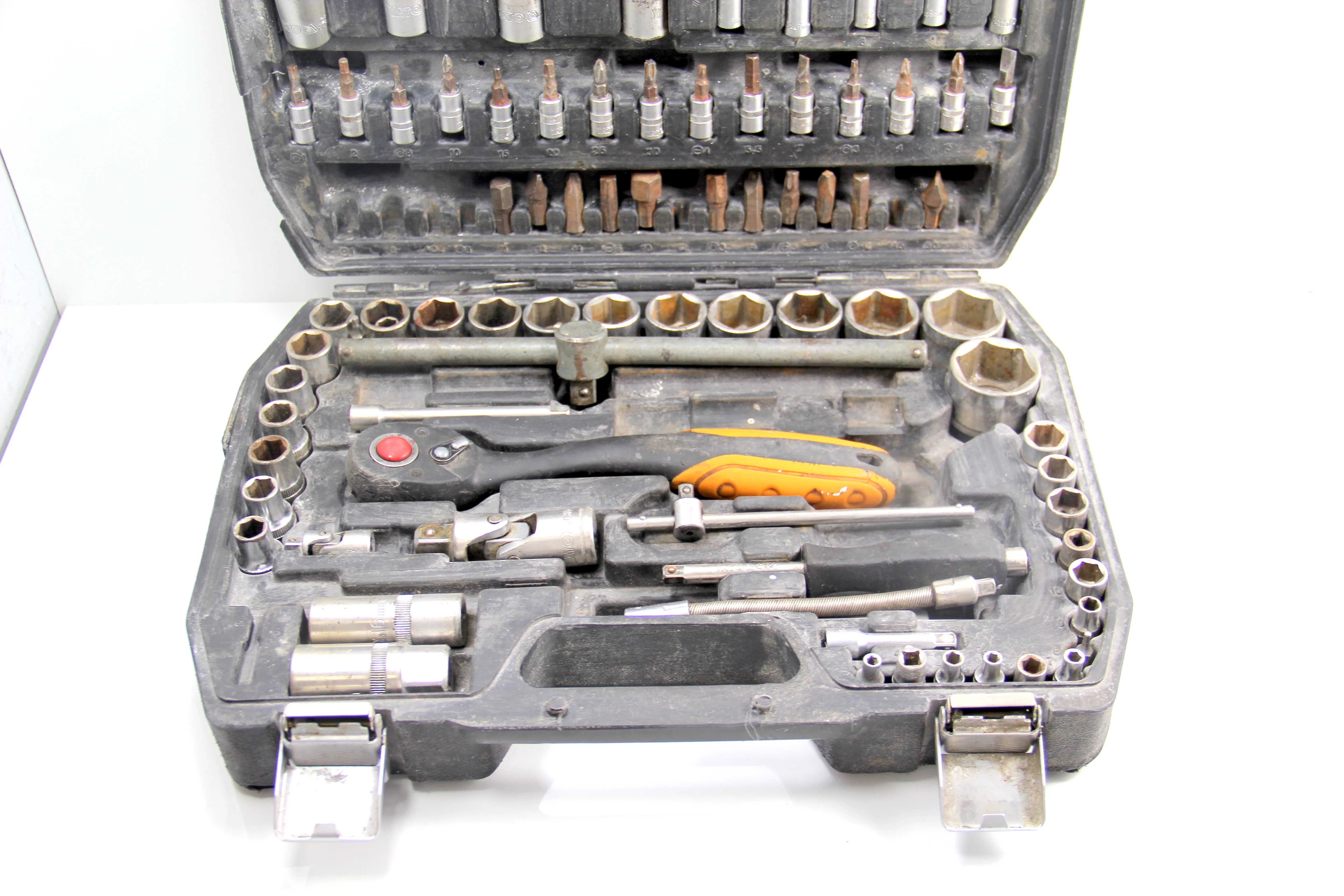 zestaw-kluczy-nasadowych-94-yato-yt-1268-1-marka-yato