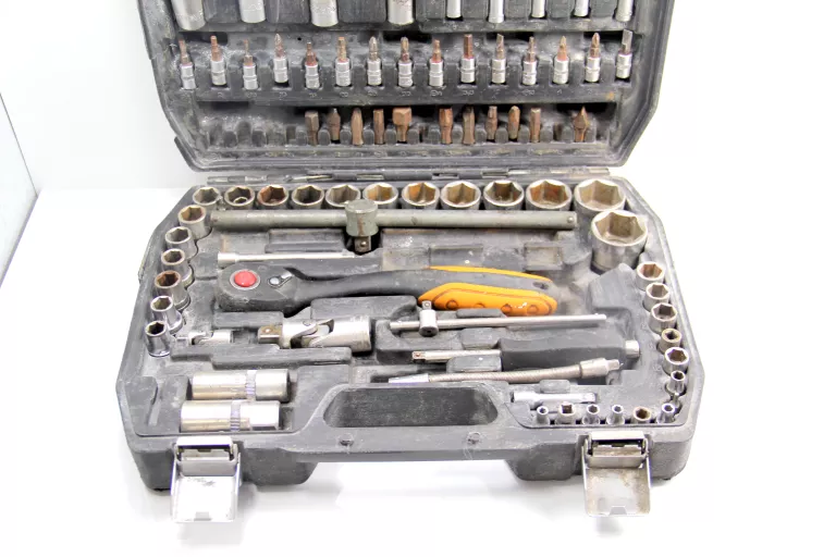 zestaw-kluczy-nasadowych-94-yato-yt-1268-1-marka-yato