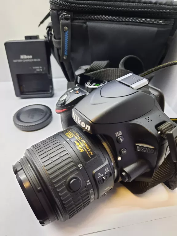 APARAT NIKON D3200,OBIEKTYW 18-55MM,ETUI,ŁADOWARK