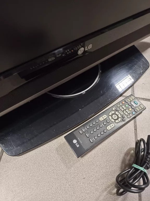 TELEWIZOR LG 32LC42+PILOT, KABEL ZASILAJĄCY