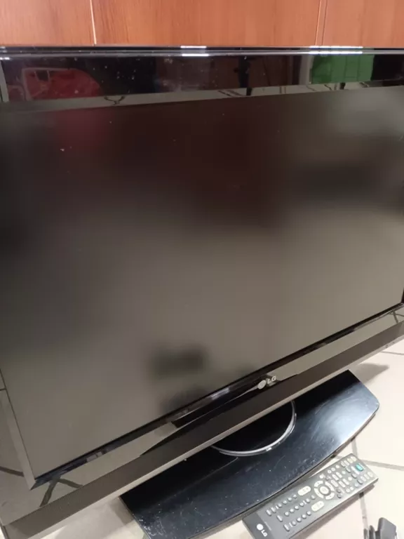 TELEWIZOR LG 32LC42+PILOT, KABEL ZASILAJĄCY