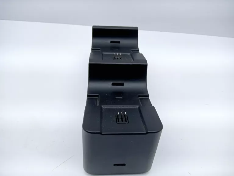 ladowarka-do-padow-xbox-series-s-jak-nowa-stan-11323-2