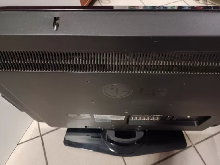 TELEWIZOR LG 32LC42+PILOT, KABEL ZASILAJĄCY