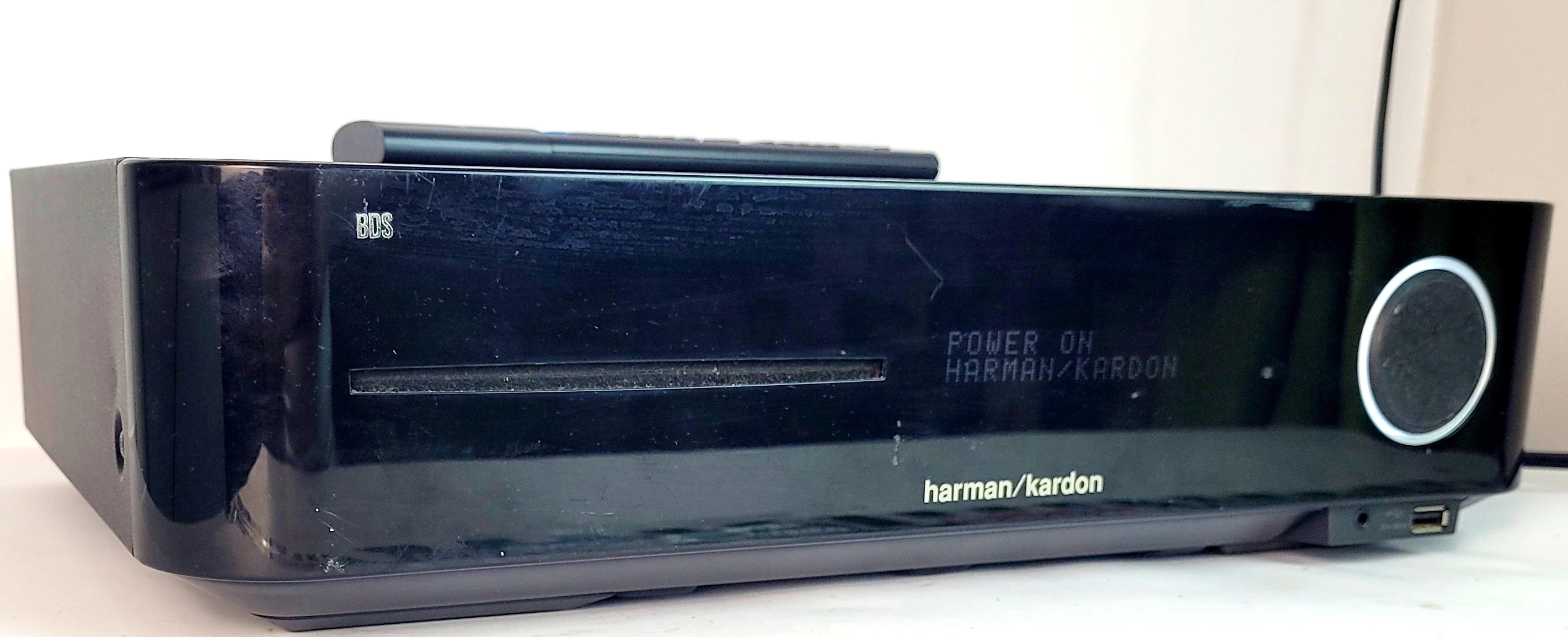 harman-kardon-bds270-blu-ray-3d-usb-2x65w-pilot-kolor-srebrny