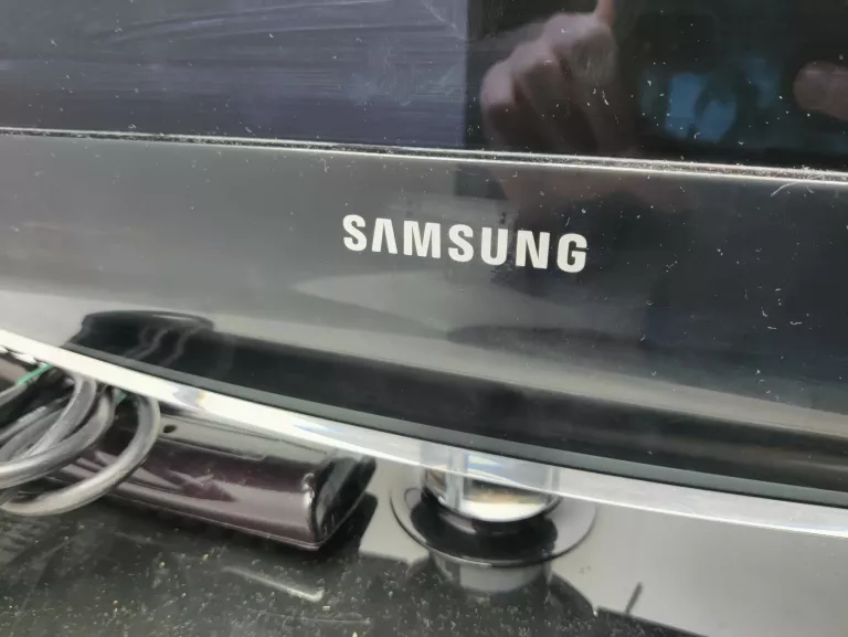 TELEWIZOR SAMSUNG LE32B650T2W + PILOT