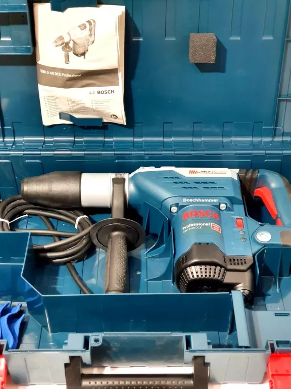 MŁOT UDAROWO-OBROTOWY GBH 5-40 DCE