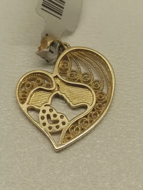 zawieszka-serce-p585-stan-uzywany