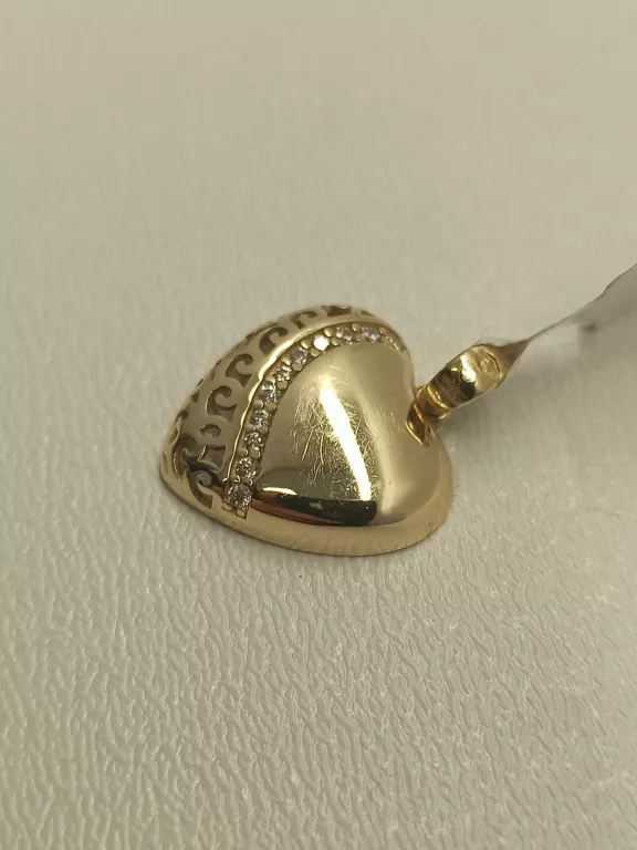 zawieszka-serce-p585-stan-uzywany