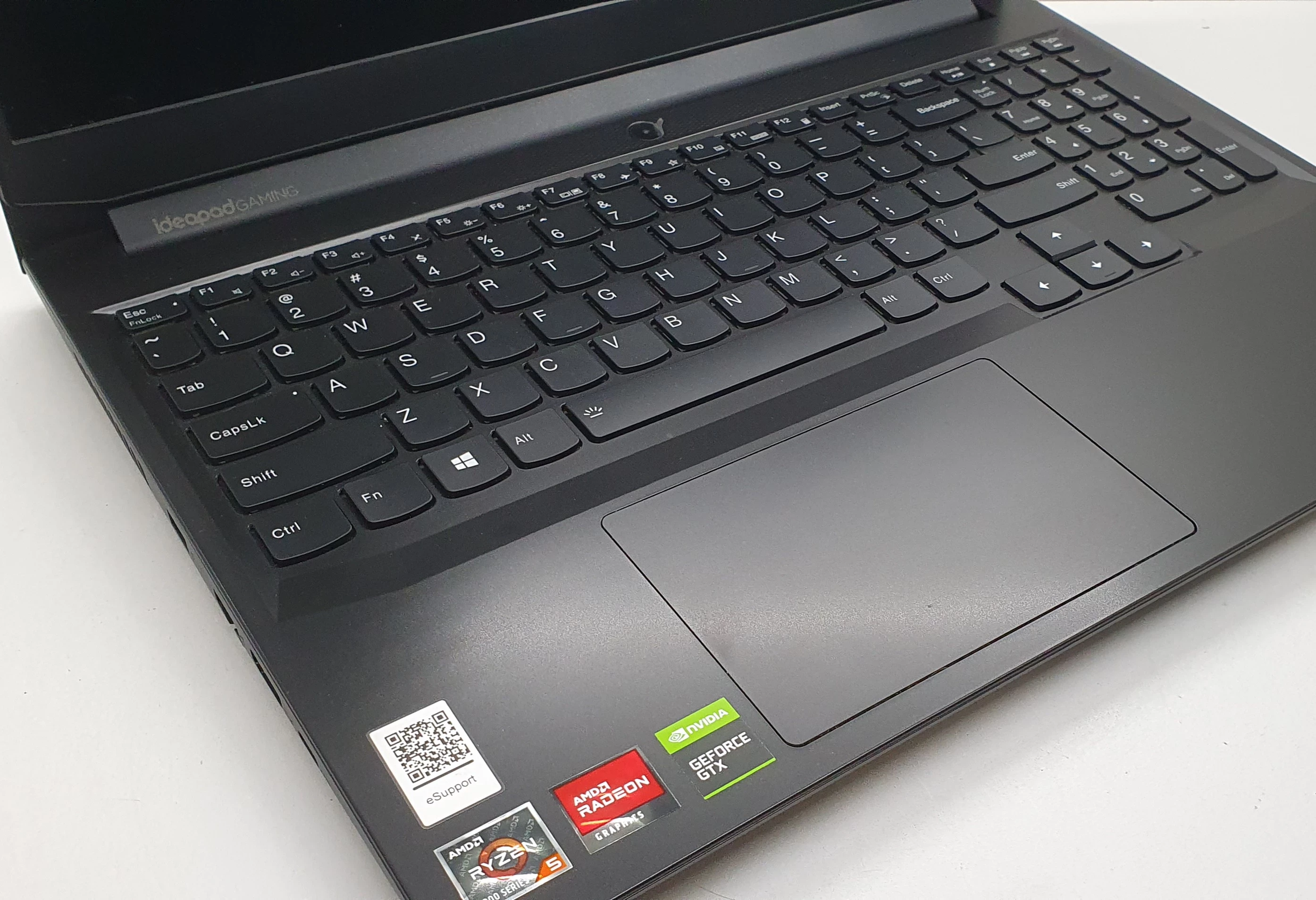 lenovo-ideapad-gaming-3-15ach6-amd-ryzen-5-gtx1650-stan-11323-2