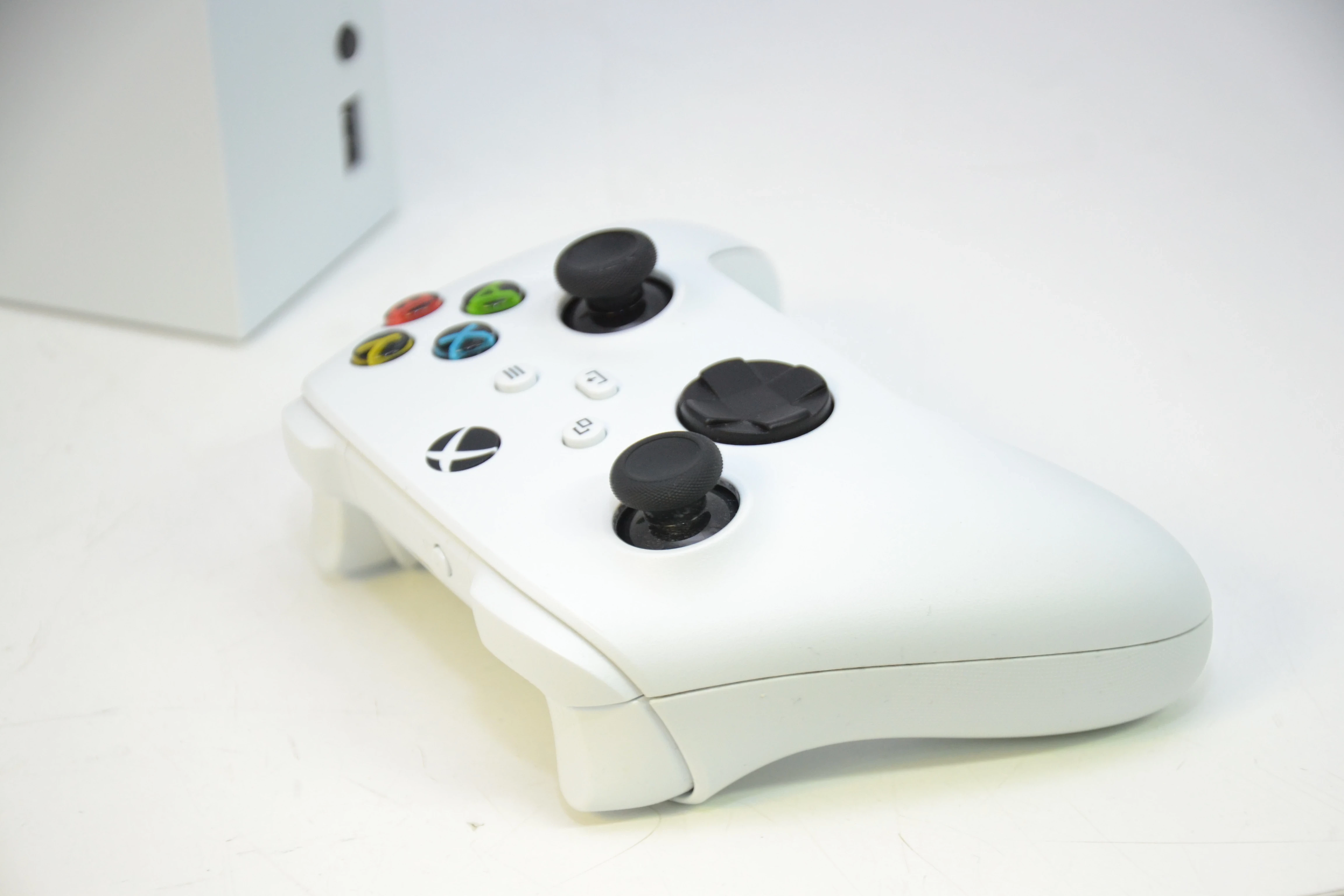 konsola-xbox-series-s-512gb-pad-paragon-ean-gtin-0889842651393