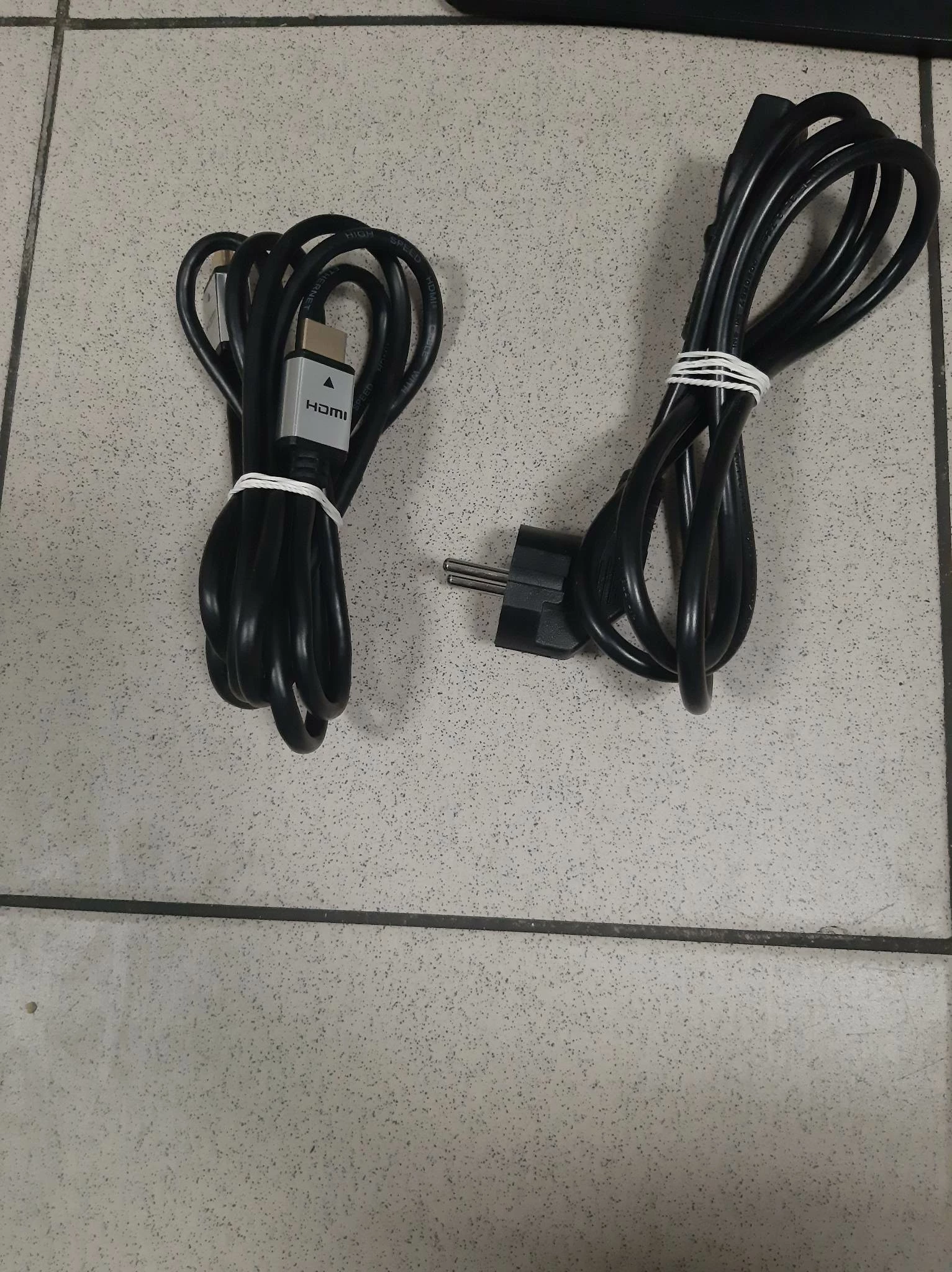 monitor-iiyama-g-master-gb2530hsu-b1okablowanie-ean-gtin-4948570116461