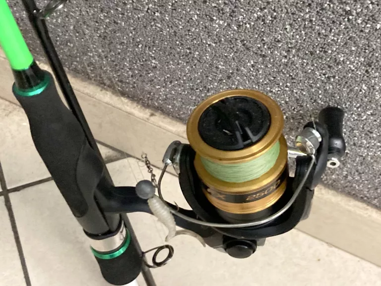 MISTRALL LAMBERTA MICRO JIG 2,13M 1-7G + FX 2500