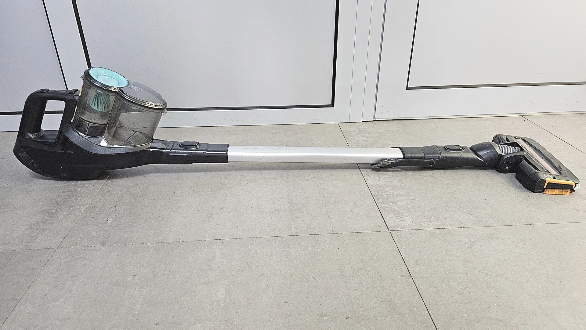 odkurzacz-pionowy-philips-speedpro-fc672601-zasilanie-akumulator