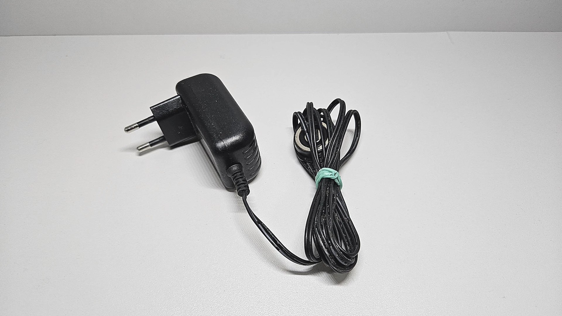 odkurzacz-pionowy-philips-speedpro-fc672601-kolor-dominujacy-czarny