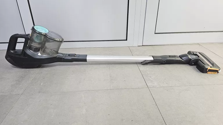 odkurzacz-pionowy-philips-speedpro-fc672601-zasilanie-akumulator