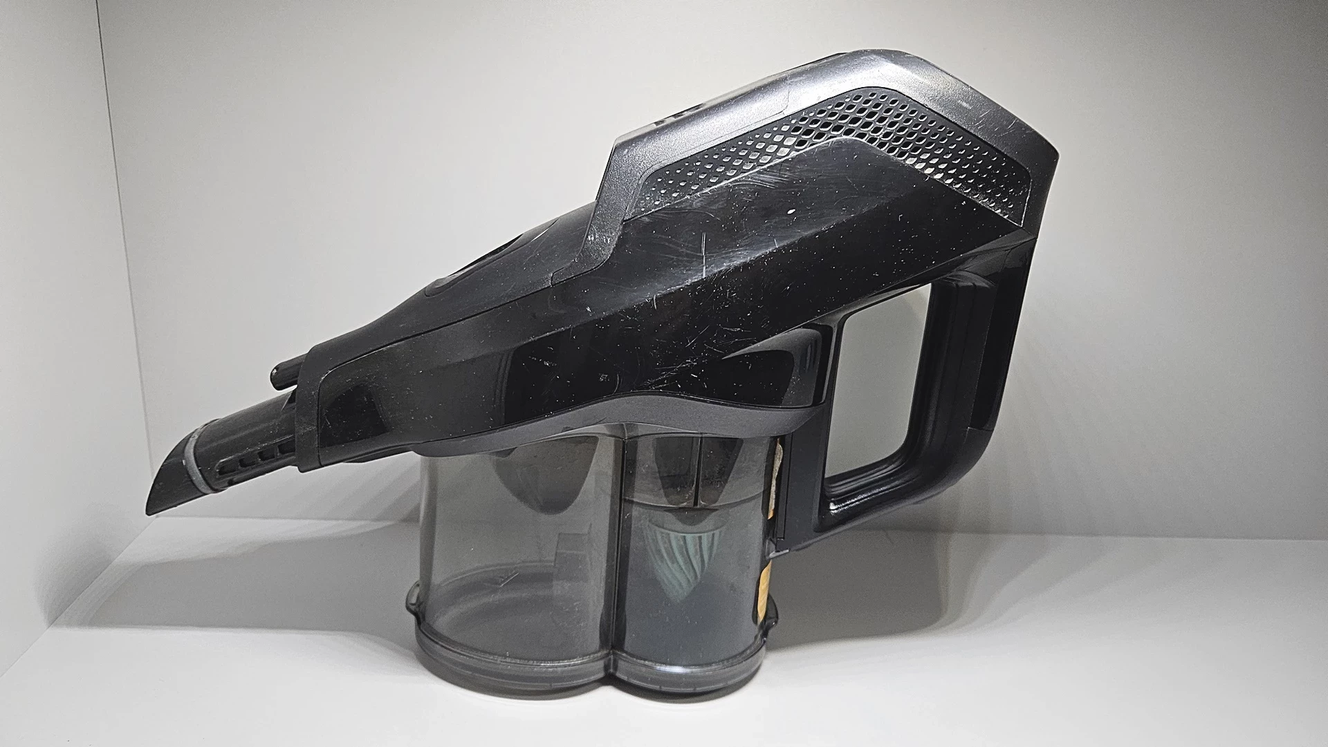 odkurzacz-pionowy-philips-speedpro-fc672601-stan-uzywany