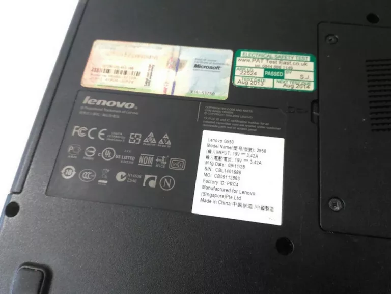 LAPTOP LENOVO G550 250 GB 3 GB