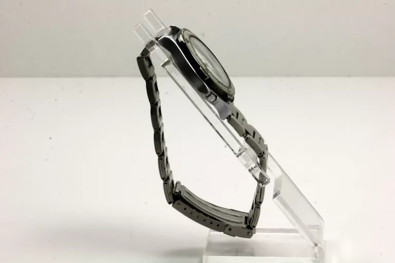 zegarek-timex-indiglo-cr-1025-cell-ksztalt-koperty-okragla