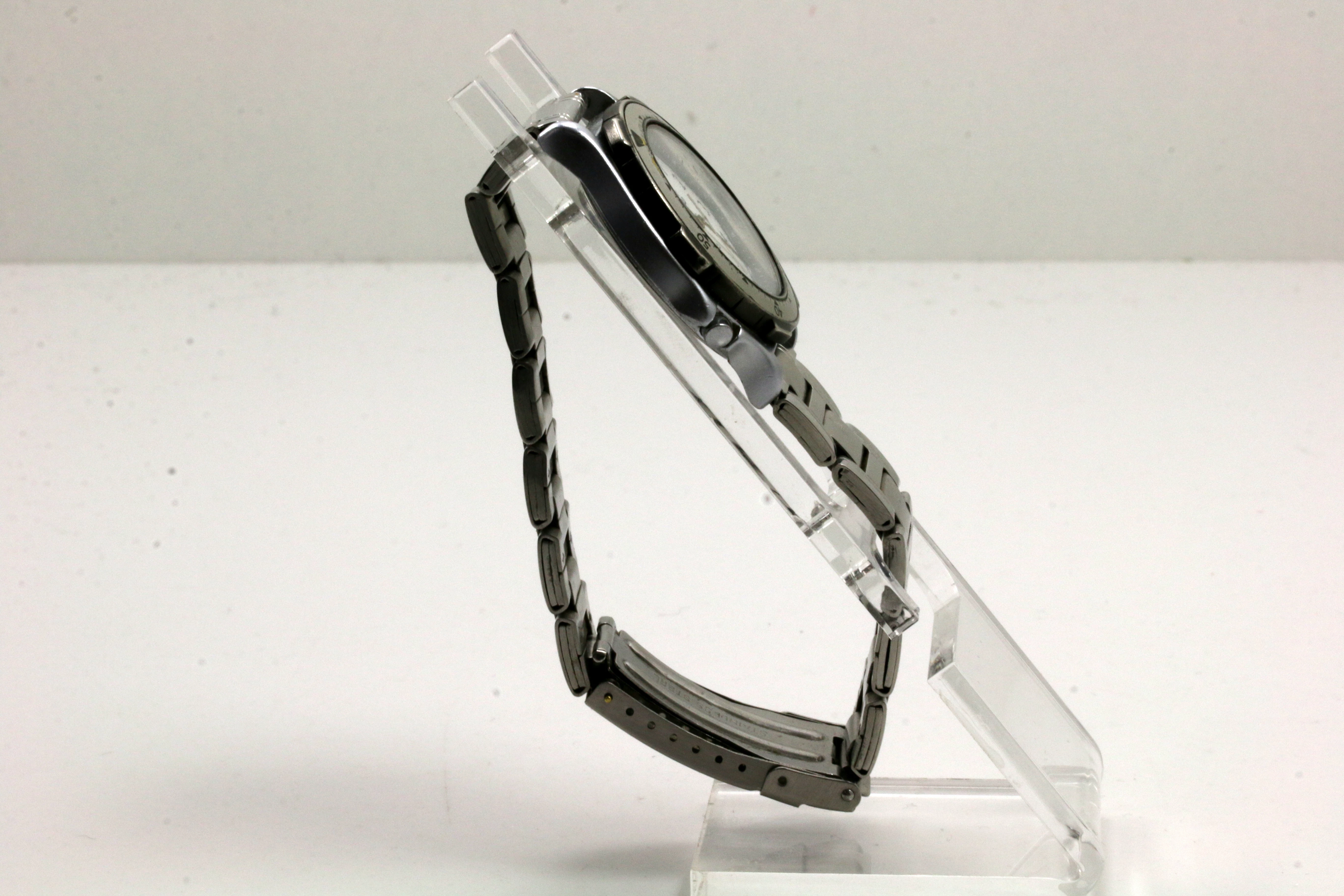 zegarek-timex-indiglo-cr-1025-cell-ksztalt-koperty-okragla