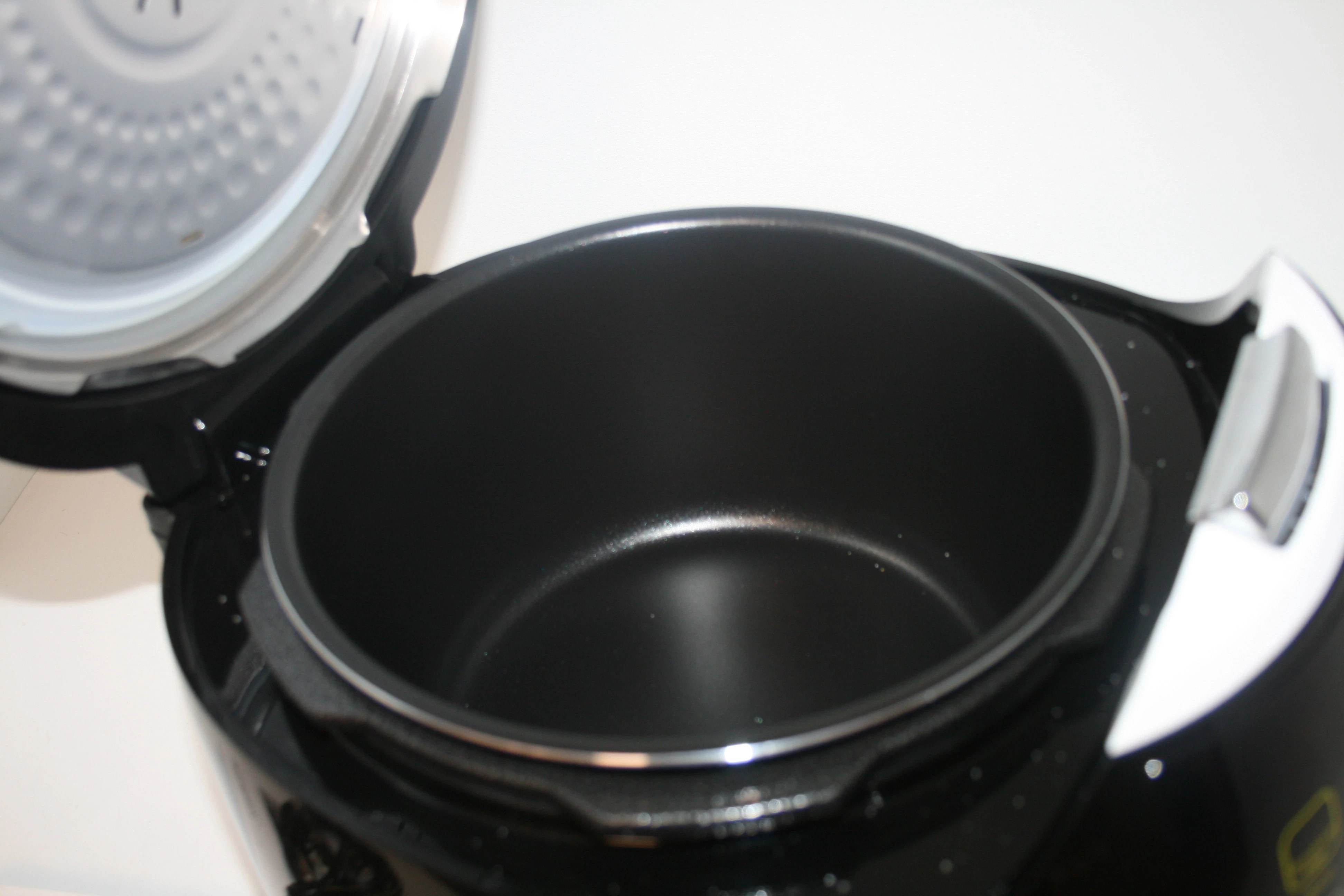 multicooker-szybkowar-parowar-maestro-gusto-2-moc-1000