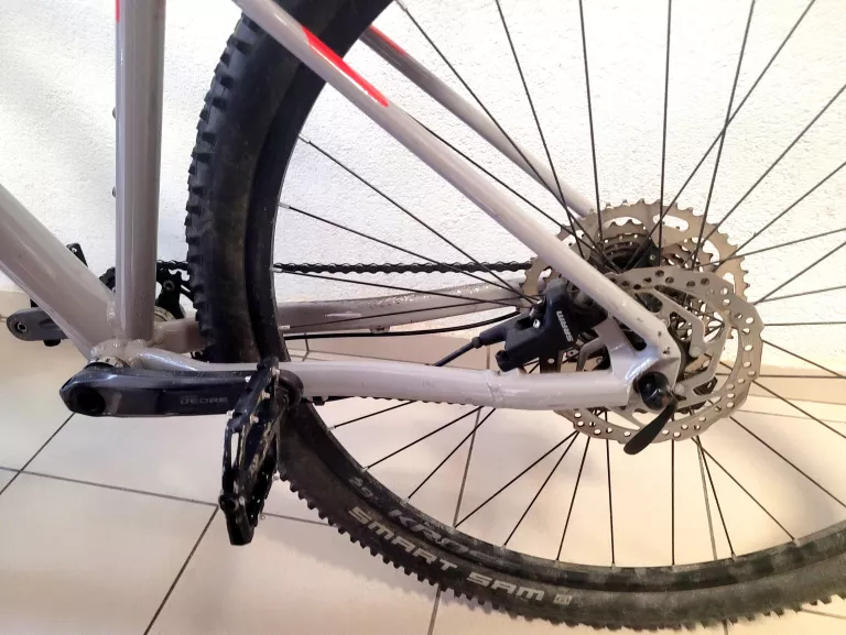 ROWER MTB KROSS LEVEL 4.0 SZARY RAMA 19 CALI