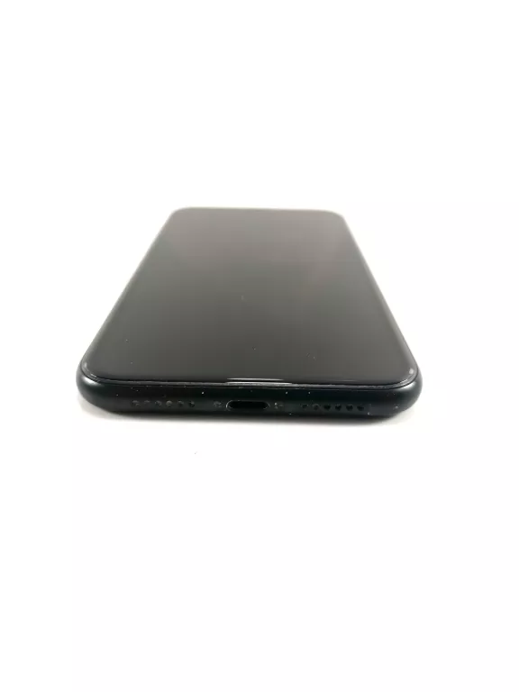 APPLE IPHONE XR 3 GB / 128 GB 81% BATERIA