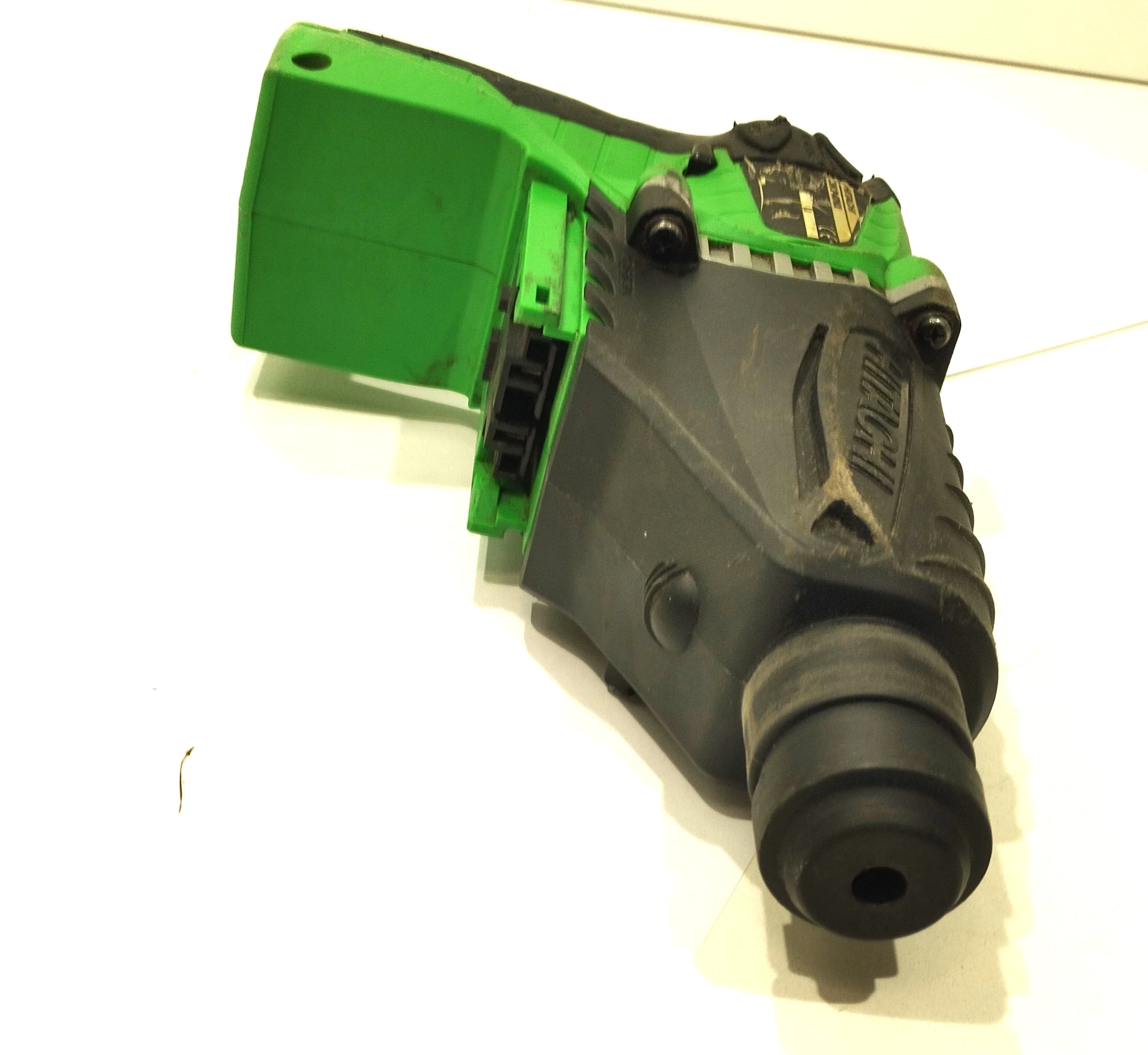 mlotowiertarka-hitachi-dh24dva-walizka-2xbat-lad-maksymalna-moc-800