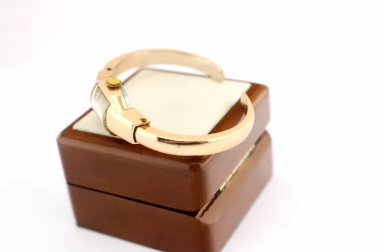 damski-zegarek-stary-rosyjski-pozlacany-ean-gtin-8718569041526