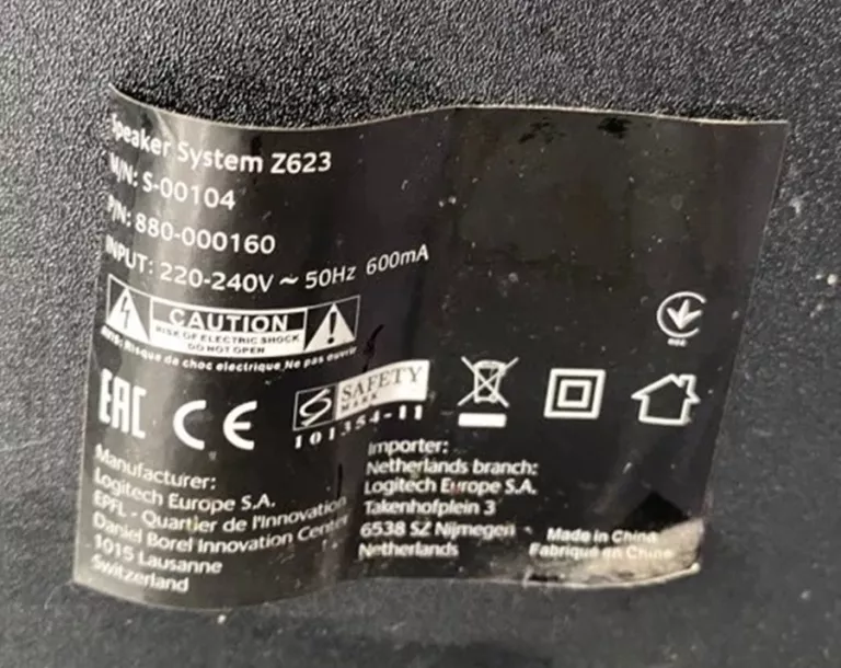 glosniki-logitech-z-623-subwoofer-marka-logitech