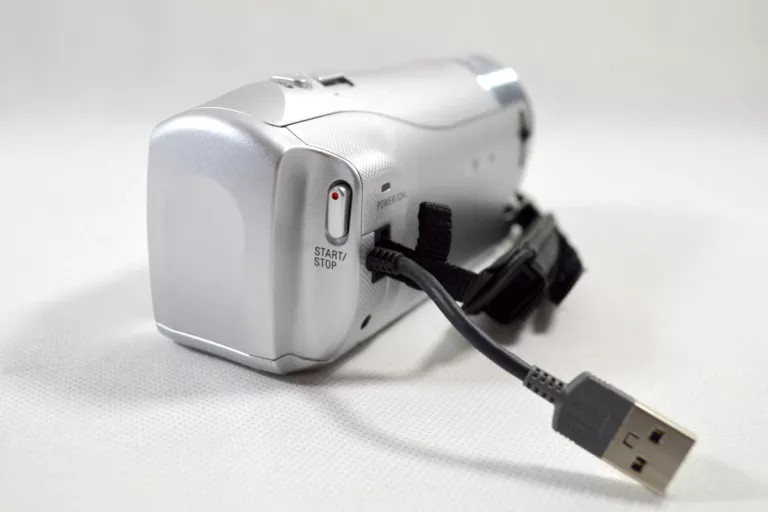 KAMERA SONY HDR-PJ240E