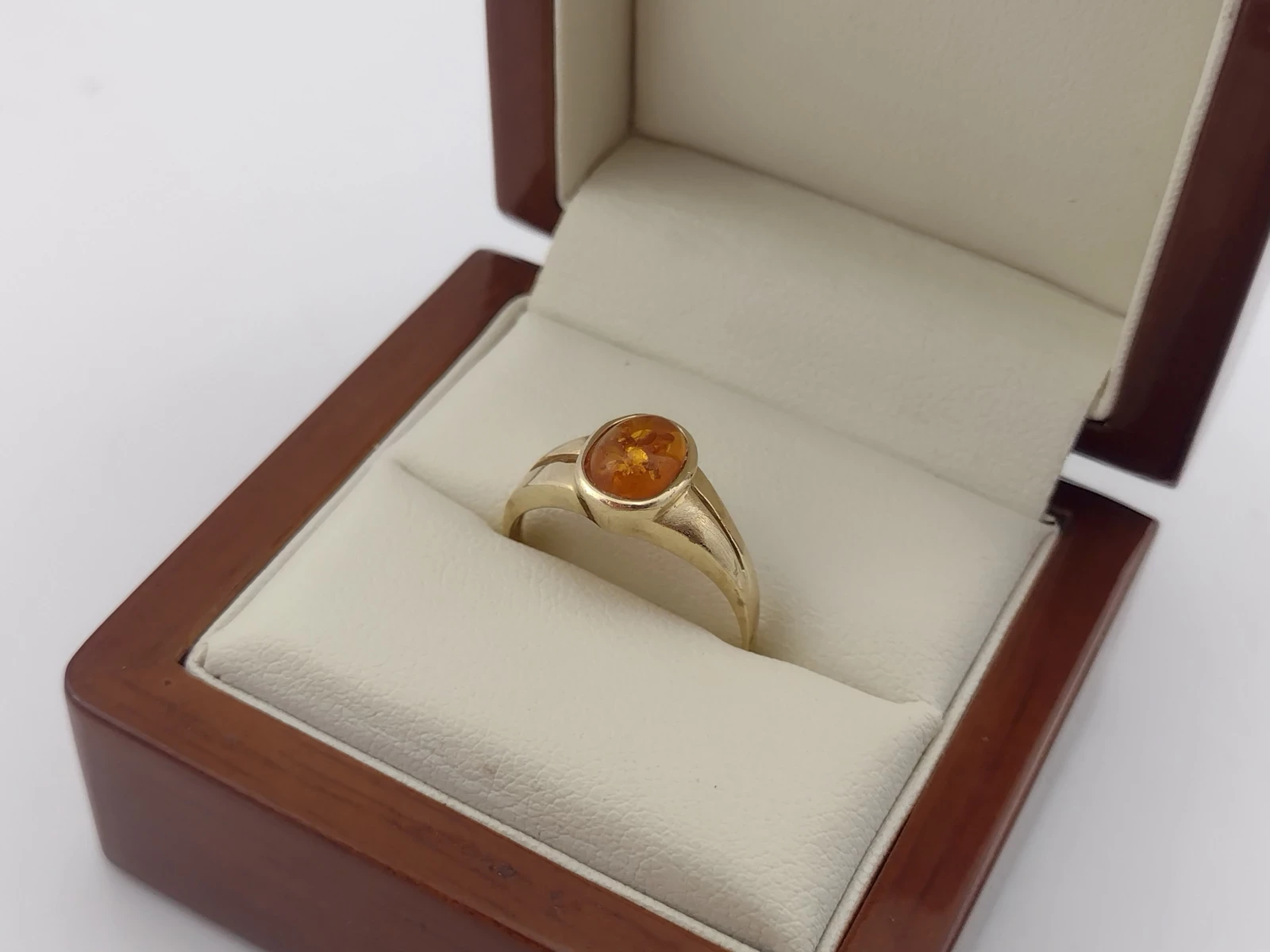 585-267g-r15-zjawiskowy-zloty-pierscionek-poznanska-15-wronki