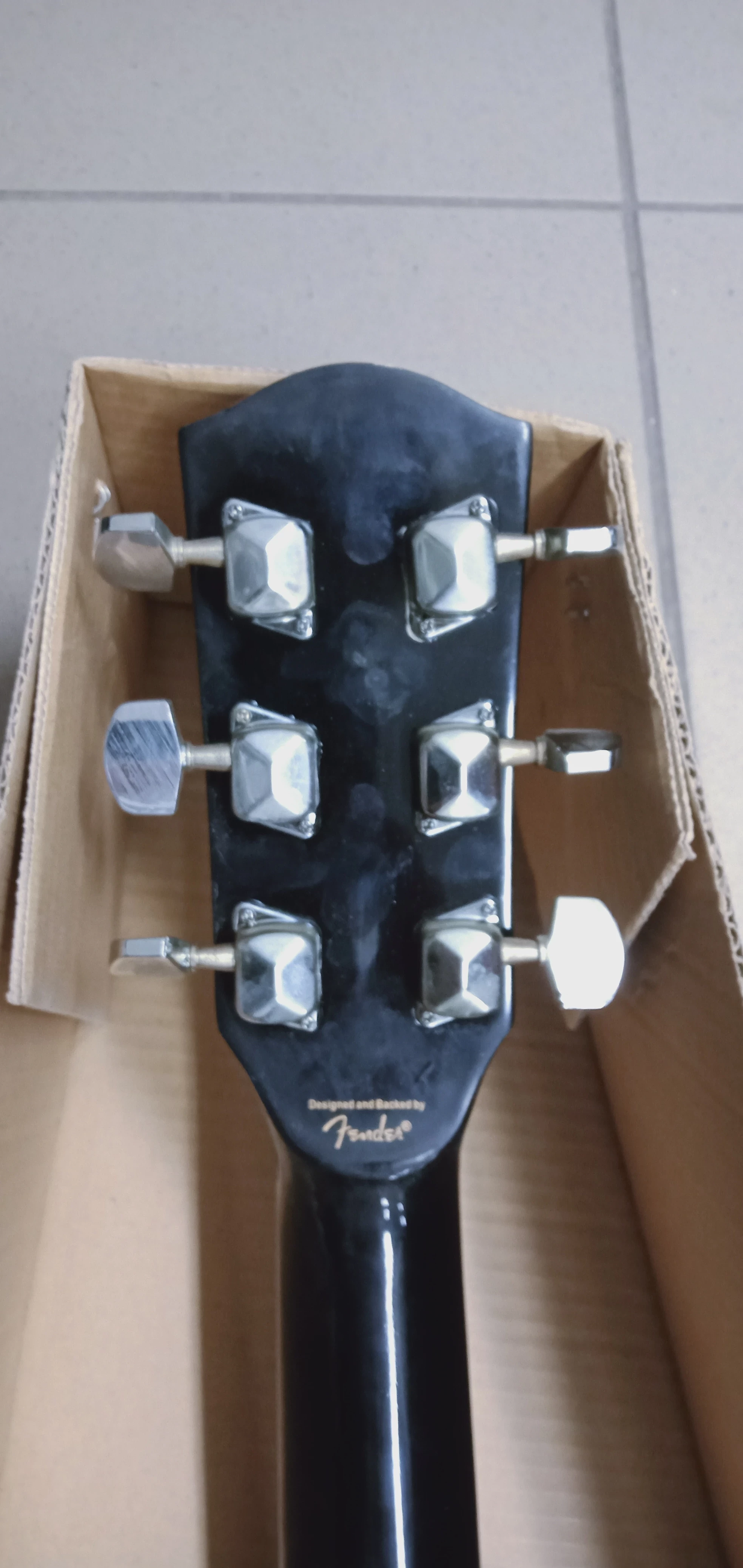 gitara-fender-sa-105-marka-fender