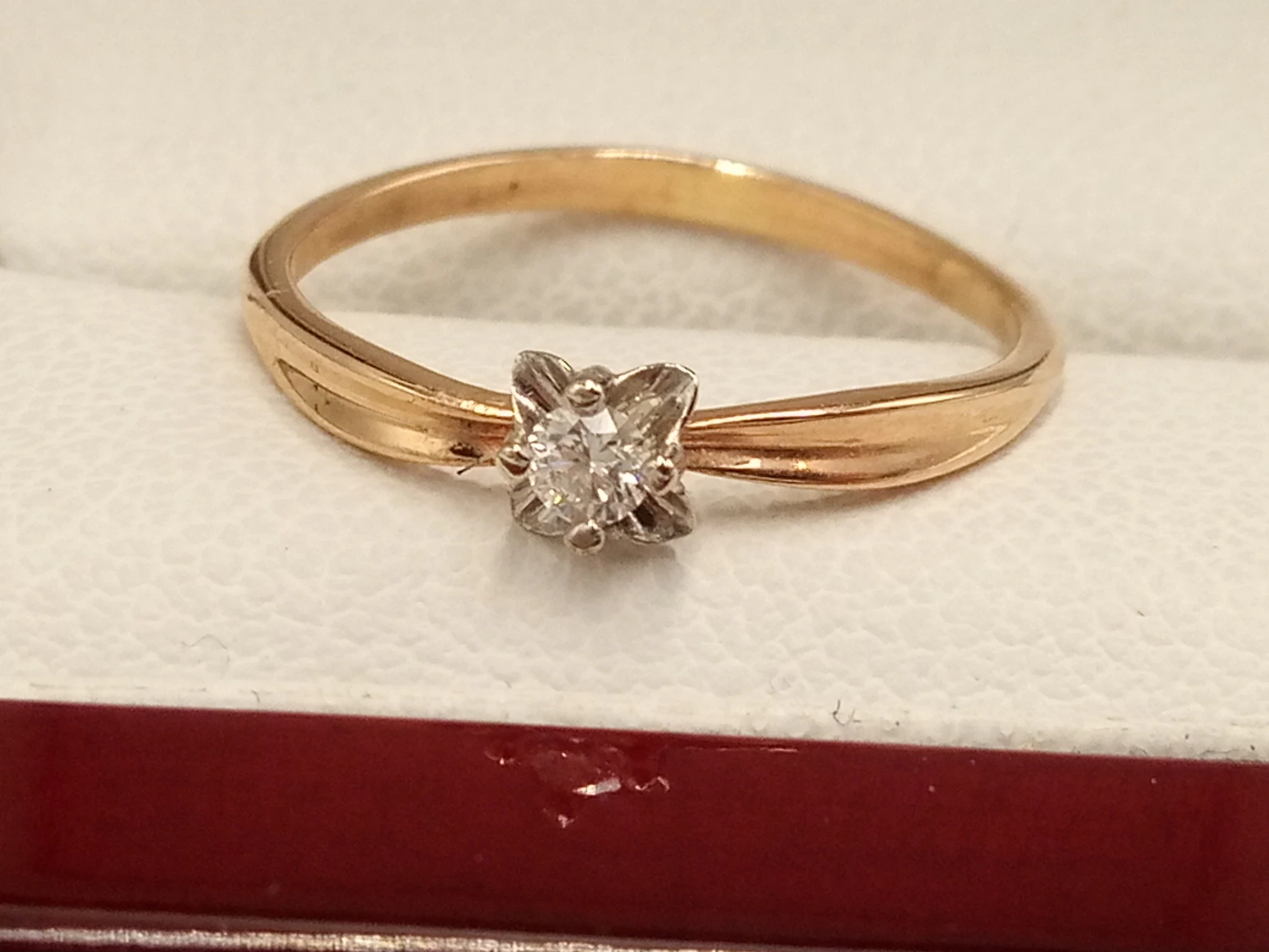 zloty-pierscionek-z-brylantem-006ct-585-11g-r10-pulawska-103-warszawa