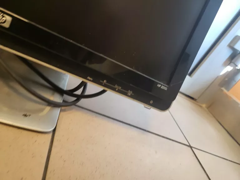 MONITOR HP 2010I