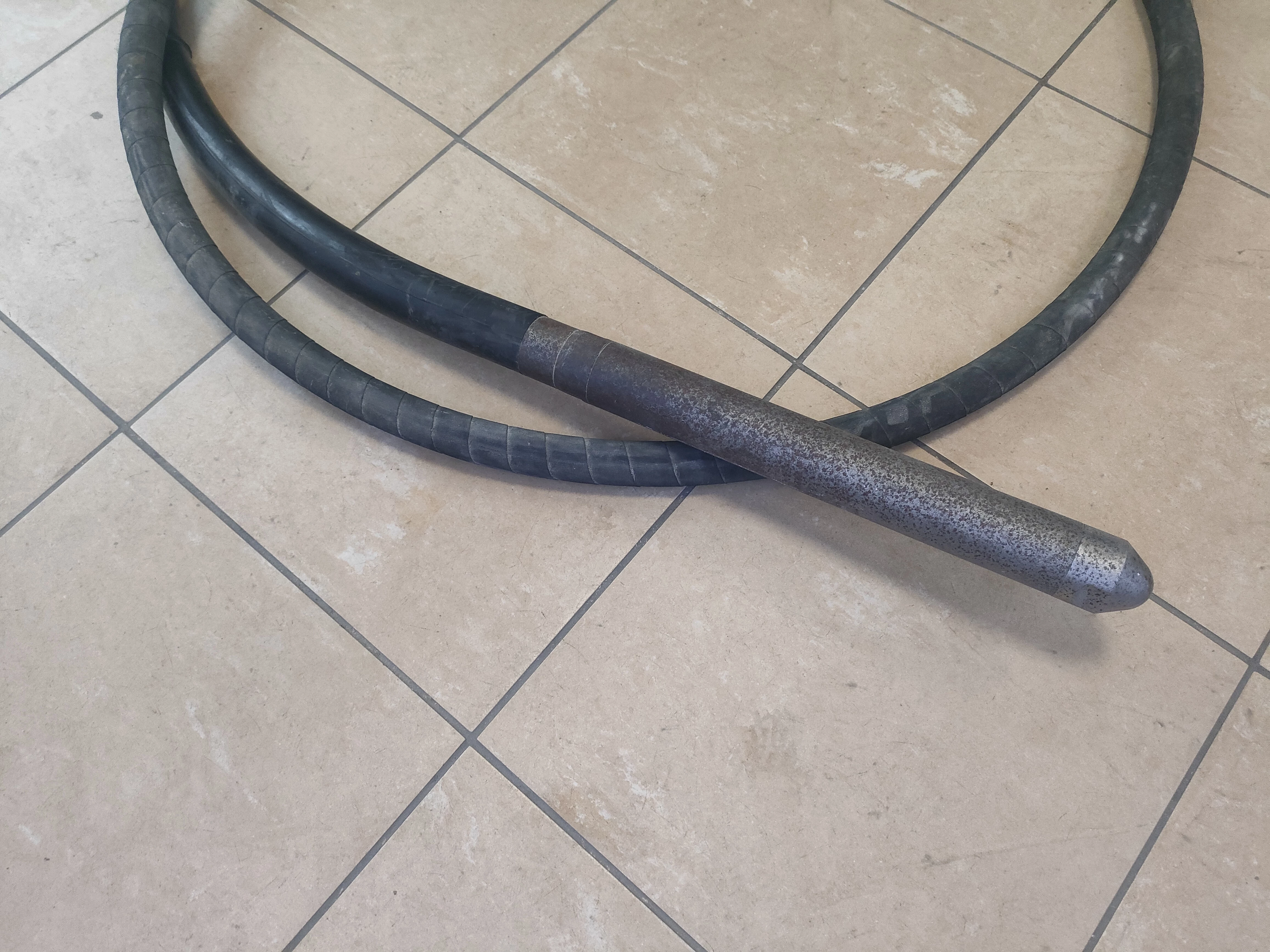 wibrator-do-betonu-enar-dingo-2300w-stan-uzywany