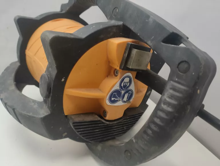 wibrator-do-betonu-enar-dingo-2300w-product-id-2062caad-02e2-4f3c-9461-db1f01972dea