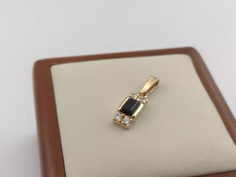 585-179g-zlota-zawieszka-z-czarnym-kamieniem-poznanska-15-wronki