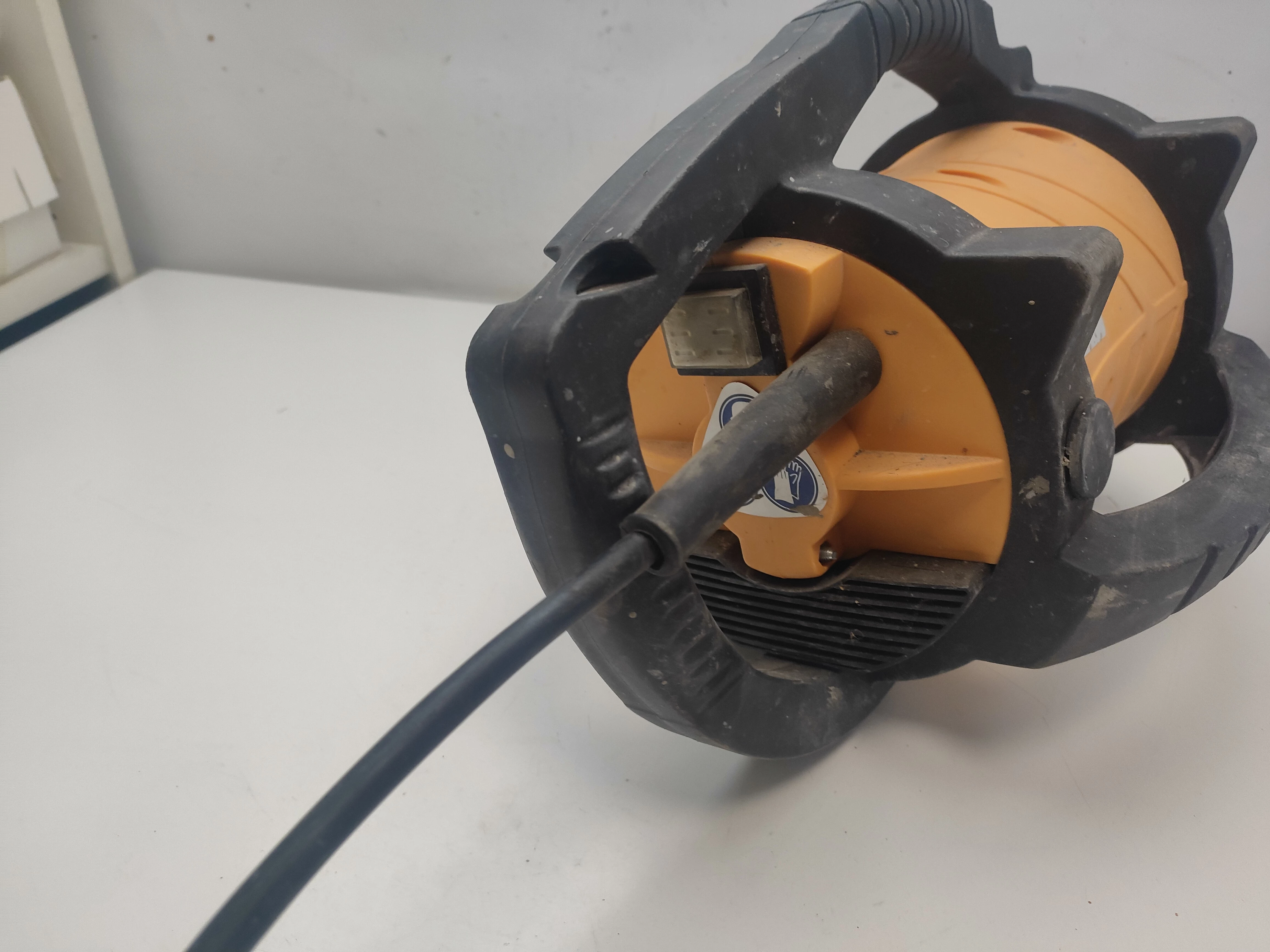 wibrator-do-betonu-enar-dingo-2300w-ean-gtin-7391883813492