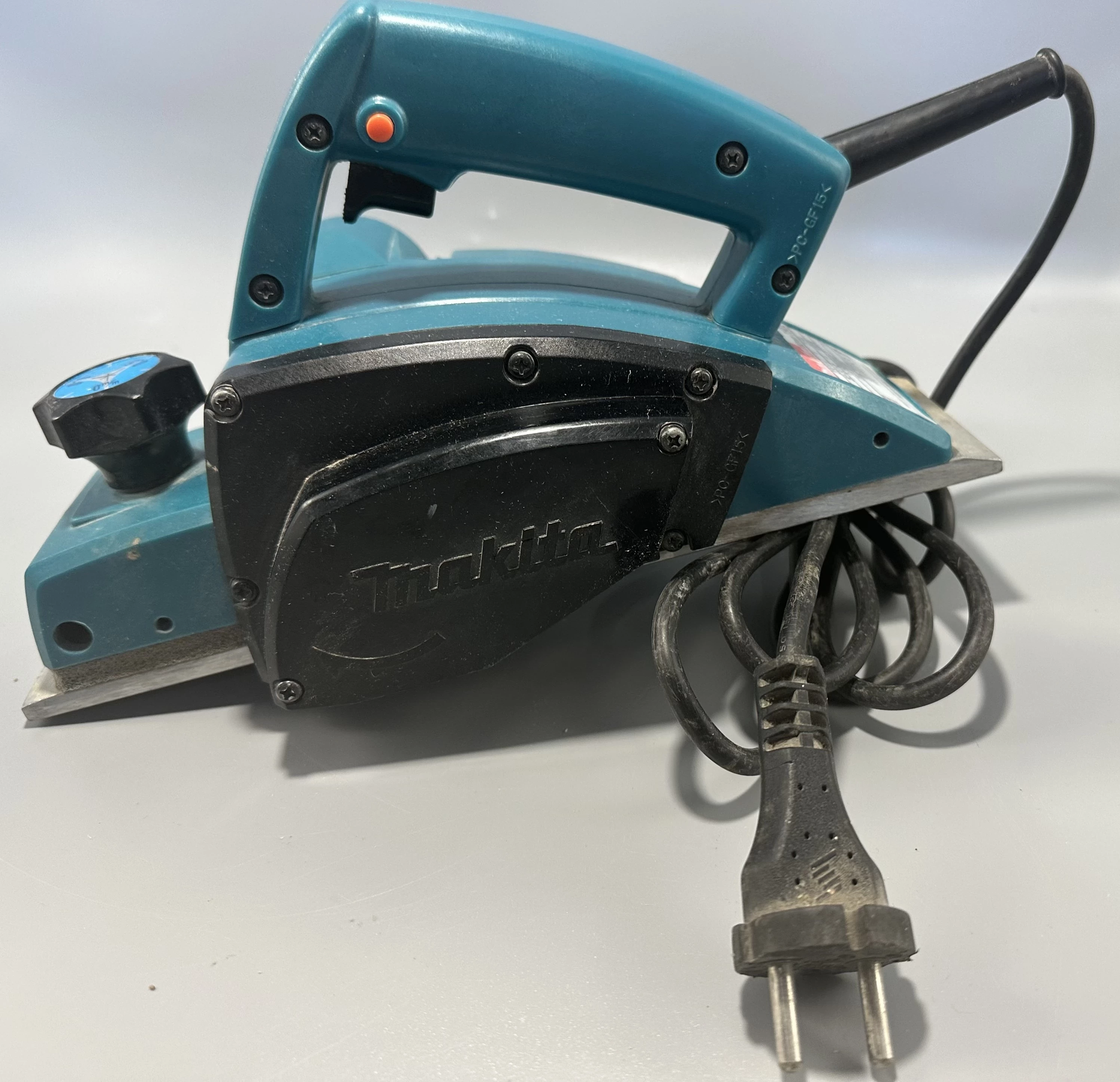 strug-elektryczny-makita-1902-stan-uzywany