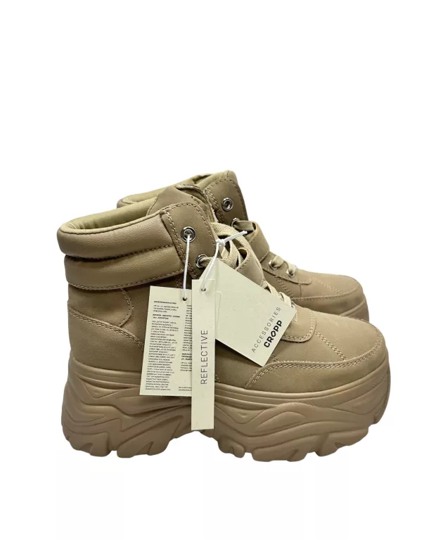 BEŻOWE BUTY ZA KOSTKĘ R. 37