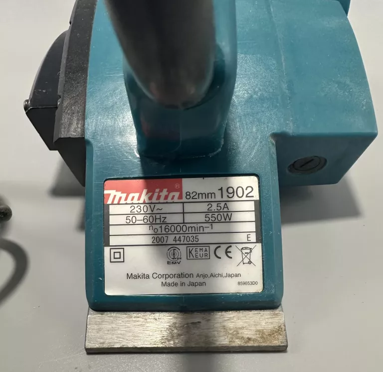 STRUG ELEKTRYCZNY MAKITA 1902