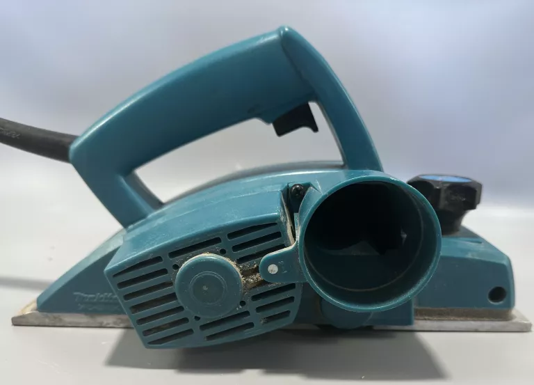 STRUG ELEKTRYCZNY MAKITA 1902